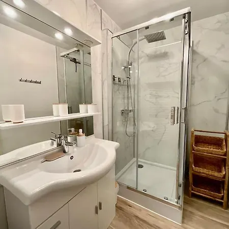 Les Xettes, Bel Style & Balcon